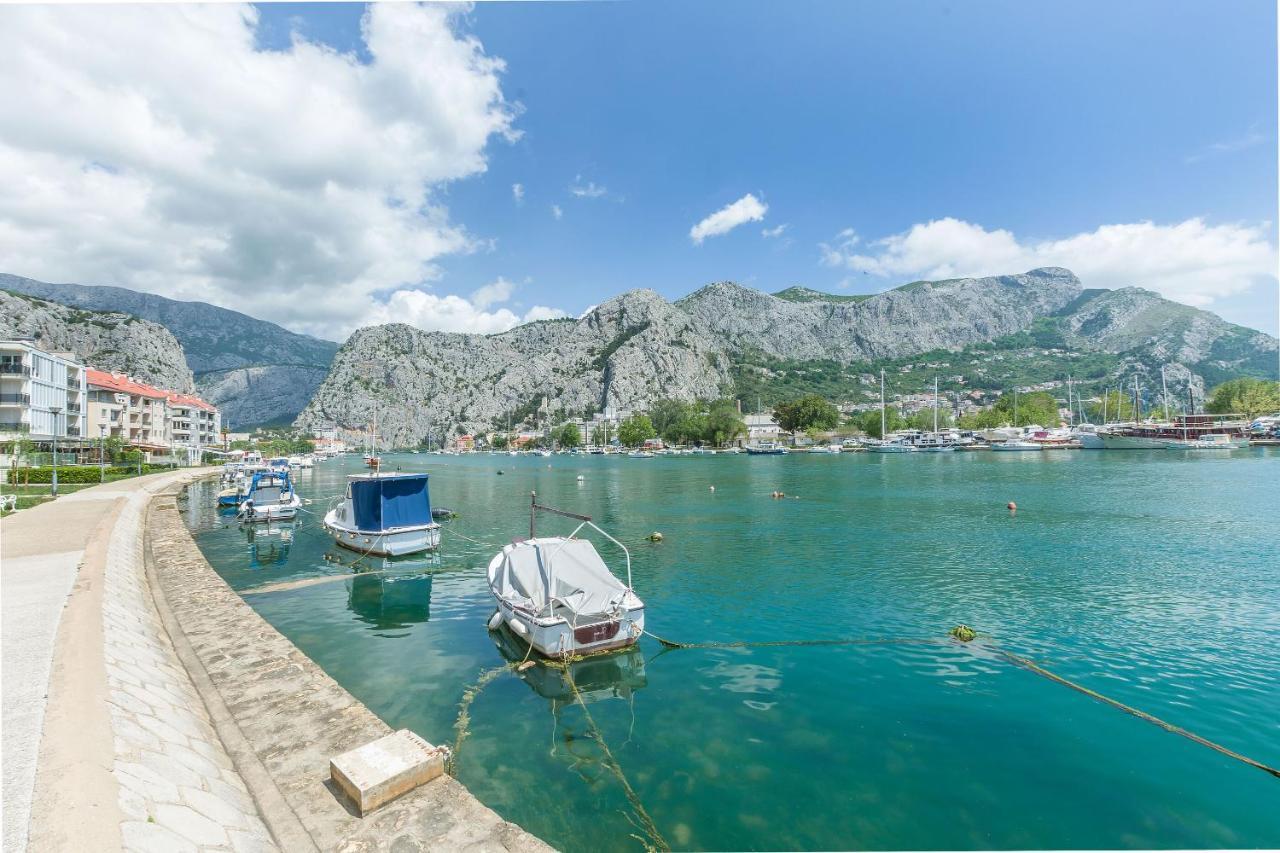 Apartments Cetina 오미스 외부 사진